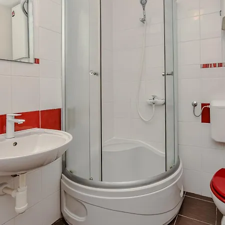 Family Friendly Seaside - 26984 Apartmán